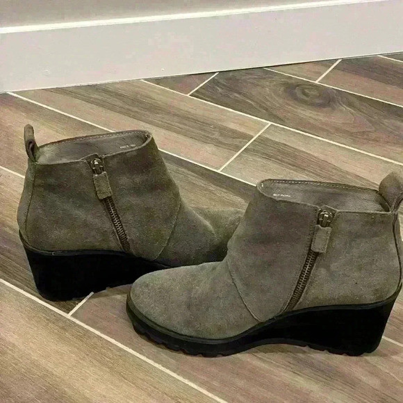 Eileen Fisher system Tinker Wedge Bootie in Suede size 9.5 in dark moss - Picture 5 of 6